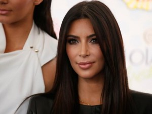 Kim KardashianTour India 2014-15-04