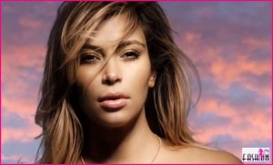 Kim KardashianTour India 2014-15-10