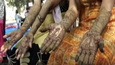 India Nine hundred Girls took me to the Henna